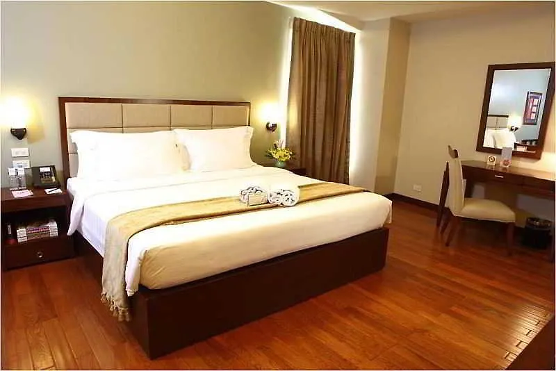 Armada Hotel Manila 4*,  Philippines