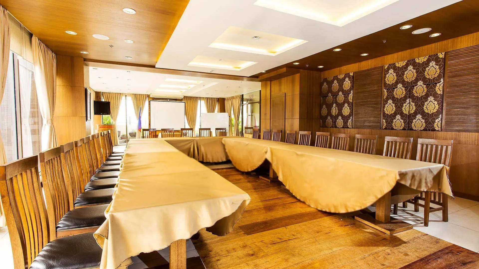 Armada Hotel Manila
